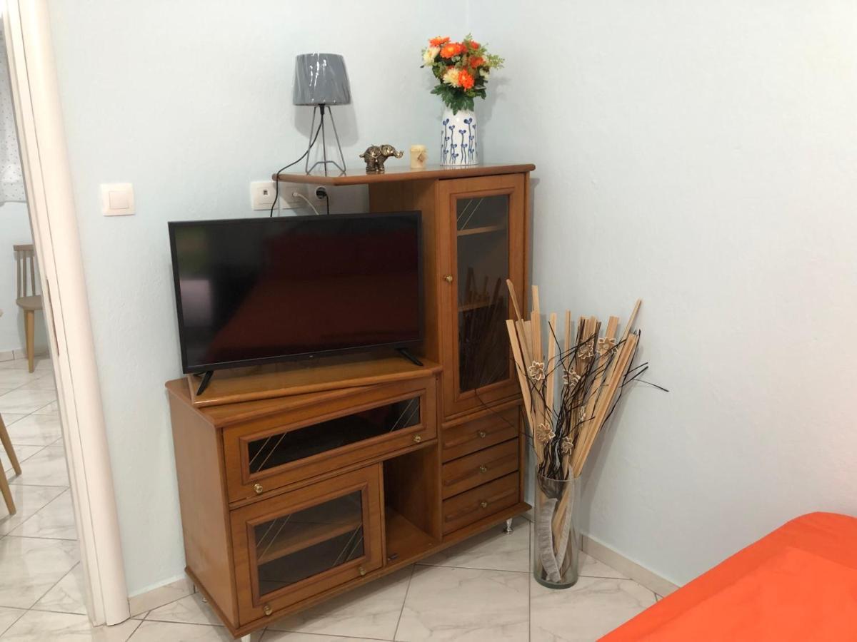 Thea Sea Apartment Nea Moudania Esterno foto
